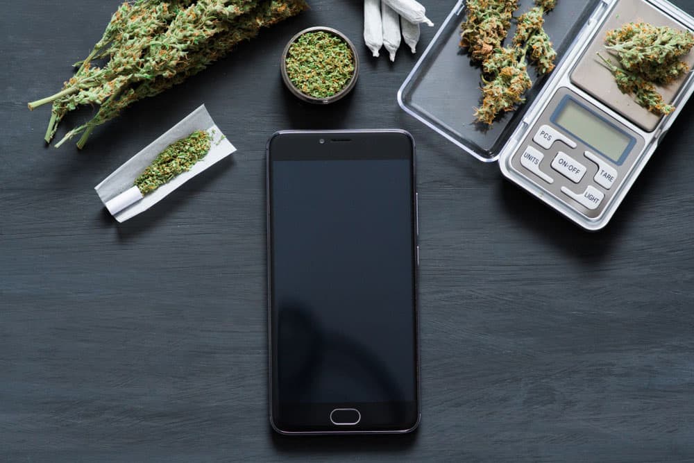 Top 5 Reasons is Better to Buy cannabis Online | Weed Deals Canada