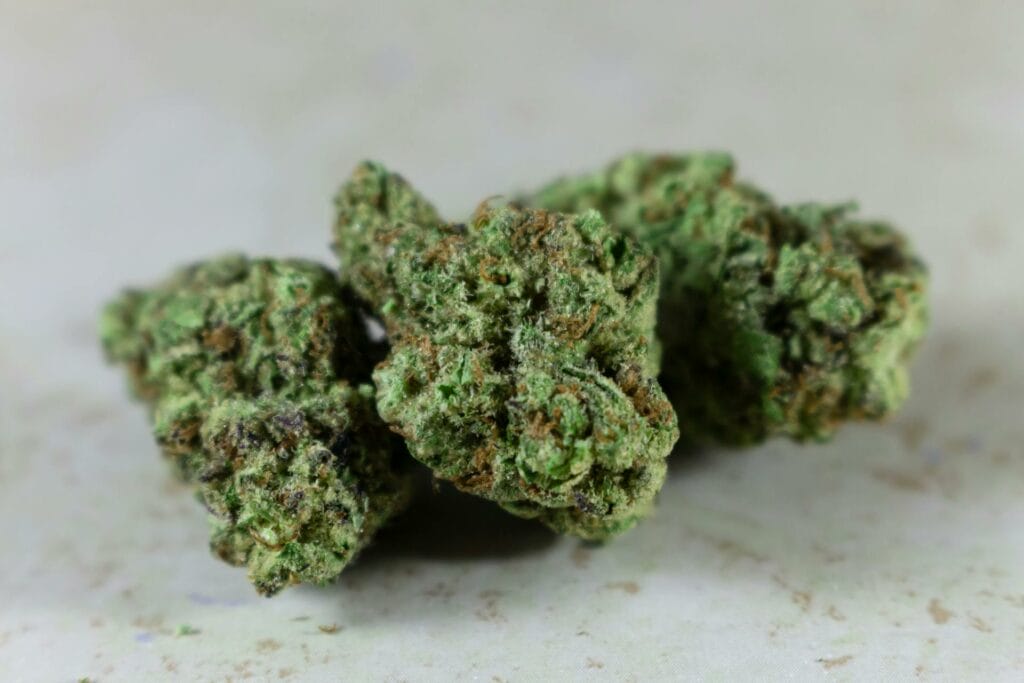 Best Indica Online in Canada | Weed Deals Canada